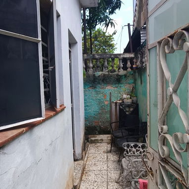 ATENCIÓN!!!! Vendo apartamento biplanta ubicada en Calle 216/ 75 y 81(interior), La Lisa. - 10/10
