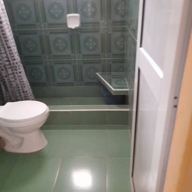Vendo casa de 2 cuartos con frente a calle y placa libre. Boyeros. La Habana. - 7/10