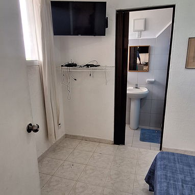 SE RENTA APARTAMENTO EN MIRAMAR, CON VISTA AL MAR - 9/10