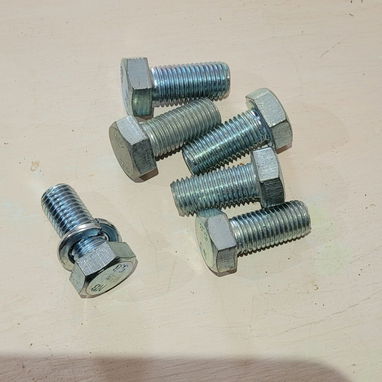 Arandelas, presillas, tornillos y tirafondos por cantidad - 2/5