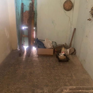 Sr vende un apartamento amplio en la Habana vieja - Img 121042347