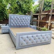 cama matrimonial con sus mesa de noches - Img 57696190