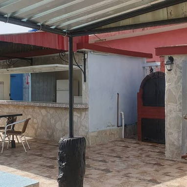Se renta casa de 3 habitaciones climatizadas con su baño en cada una(Piscina).54026428 - Img 124284089