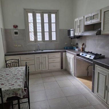 ‎🏡 Propiedad Privada e Independiente en el Vedado - 7/10