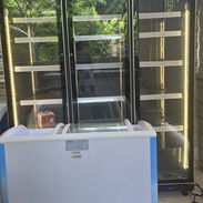 Exhibidor vertical xingx 36 pies 3 puertas - Img 56361747