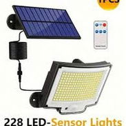 Lámpara solar 228 LED con sensor de movimiento y control remoto - Img 58273692