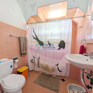 Propiedad perfecta para 2 familias - 8/10