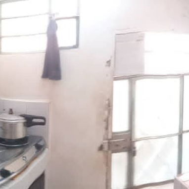 VENDO APARTAMENTO EN PLAYA , ( interior 1 , en pasillo ).* - 4/6