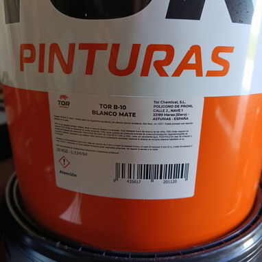 Cubetas 15 Lts de pintura vinil blanco mate,marca TOR B-10,a 45 usd por unidad,44 usd x cantidad,WhatsApp 54420396 - 2/4