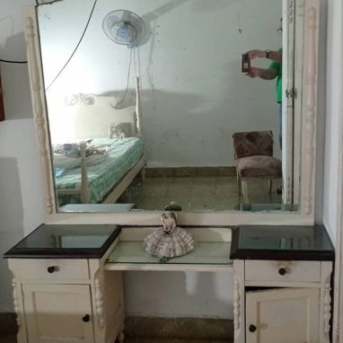 Juego de cuarto antiguo - Img 123072877