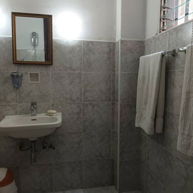 🏠 Apartamento en el Vedado, ideal para estancias cortas o largas - Img 118309067