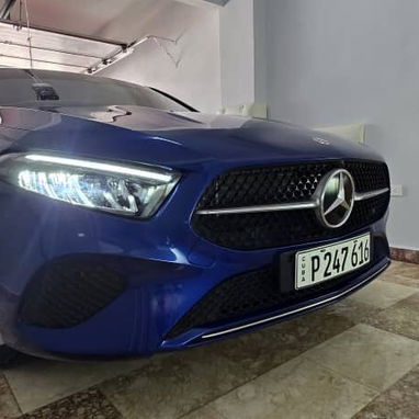 Vendo negocio Mercedes a 2024 con 12,000 km carro nuevo de paquete - Img 111108985