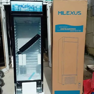 ✅️ Exhibidora de 13 pies Milexus ✅️ Con 🛻 Incluido - 2/2