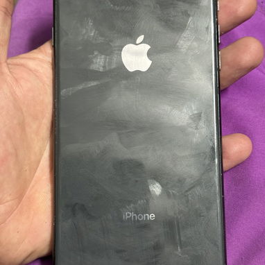 Vendo iPhone 8 Plus bloqueado por compañía - 2/2