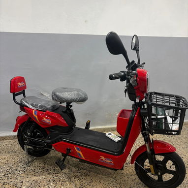 `🛵 𝐏𝐀𝐓𝐈𝐍𝐄𝐓𝐀 ELÉCTRICA HALCÓN - 2/3