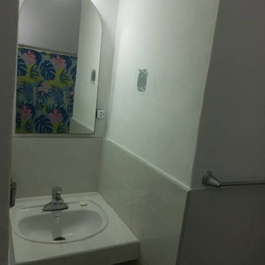 Renta de apartamento en el Vedado - Img 120596776