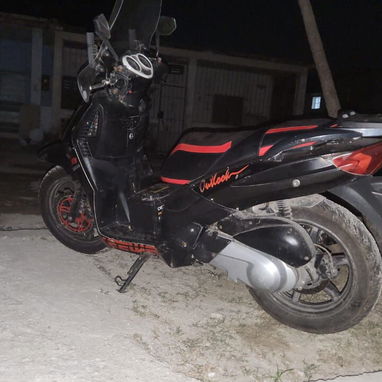 Se vende casa con carro y moto incluido - 2/10