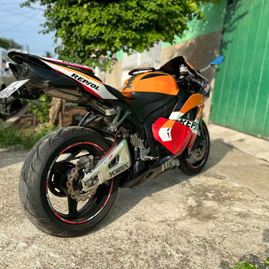 HONDA CBR 600RR 2012 - 2/4