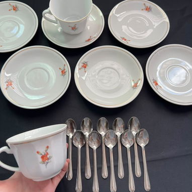 TAZAS DE CAFÉ Y CAPUCHINO - 3/4