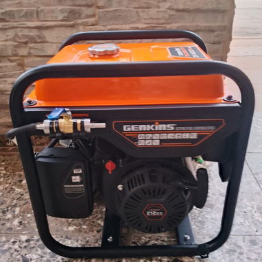 Planta Marca genkins es inverter de 4500w, es solo de 110 - 3/4