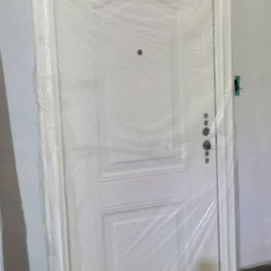 Puertas Principales con mirilla - Img 123217986