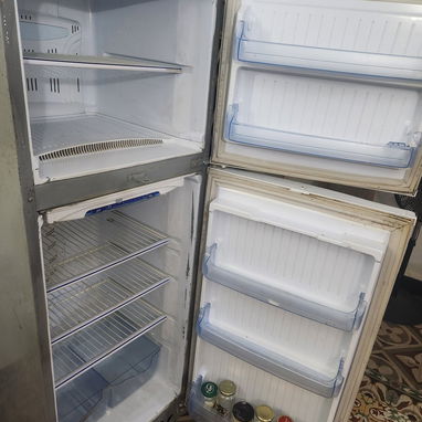 Se vende refrigerador marca Essalem de uso pero en buen estado - Img 124077693