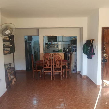 Venta Apto 1er piso alto en el Vedado, Plaza - 3/9