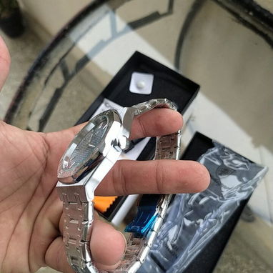 Poedagar 40 USD - 4/7