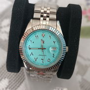 Hermoso reloj a magnífico precio - Img 55867628