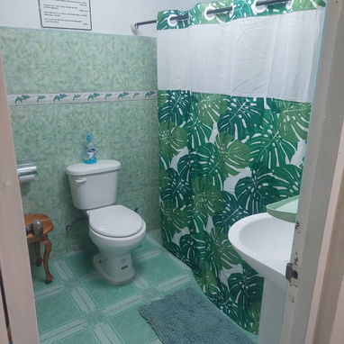 Casa en Habana Vieja 4 cuartos dos baños - 2/10