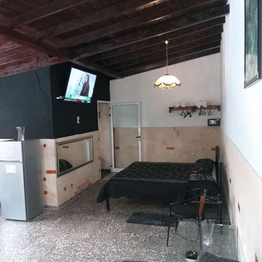 📱 Pasadía y Estancia en Reparto Abel Santamaría: ¡Cerca del Aeropuerto! ✈️🏊♂️ - Img 115931968