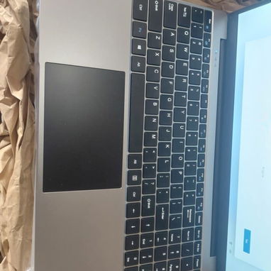 Laptop SGIN💻 NUEVA EN CAJA✨️🆕️📦 - 2/4