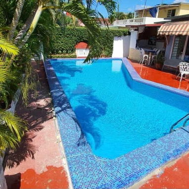 🐟✨ ¡CASA CON PISCINA EN VENTA EN SANTA FE! ✨🏡 - 2/10