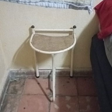 📞56755600 •Cama de tubo con sus mesitas • Cuna Blanca - 2/5