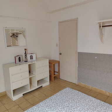 Cod.Z Alquiler Mensual: Apartamento 2 Habitaciones. Totalmente Equipado y con WiFi Incluído - Img 107162524