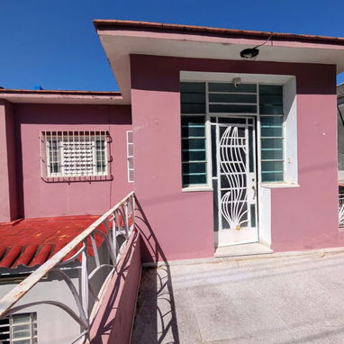 Casa independiente en Santo Suárez - 6/10