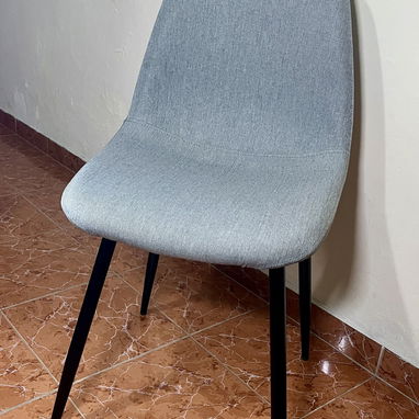 Conjunto de 4 Sillas Importadas con Tapiz Lino de Color Gris New en Caja Sellada - Img 124781129