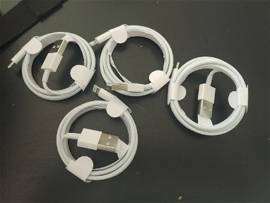 Se vende cargadores de iPhone cables tipo c - Img 66983680