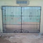 🚨HERRERIA🚨  HERRERIA ¡¡Fabricamos puertas,ventanas, y rejas de protección, echas a su medida y gusto dependiendo de su - Img 56820283