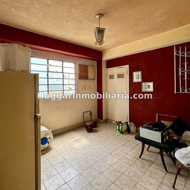 GG-171 ¡AMPLIO APARTAMENTO CAPITALISTA EN CASINO DEPORTIVO POR 22000! (3 CUARTOS Y MEDIO, 2 BAÑOS Y BALCÓN) - 9/10