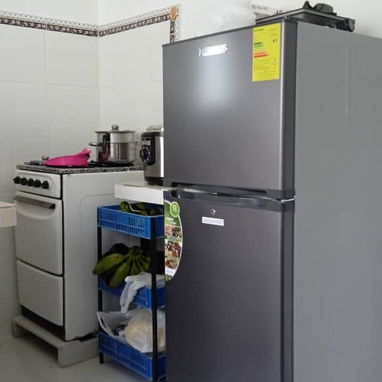 Se renta lineal apto Vedado calle 28 - Img 124279375
