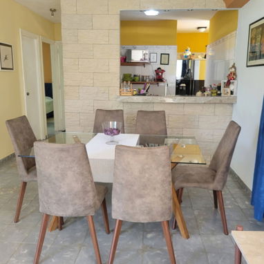 Ofertaaa espectacular apto capitalista década del 50 en excelente zona de la Víbora con 3 cuartos totalmente restaurado! - Img 118878838