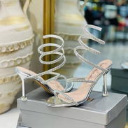 Zapatos de mujer de tacón Plateado y negro $13,800.00 #disponible: 36-40 - Img 55147134