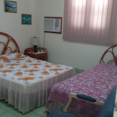 ■RENTA POR MESES■ APTO.INDEPENDIENTE 2 HABITACIONES, 2 BAÑOS, BALCÓN. CERCA DEL HOSPITAL AMEIJEIRAS Y UNIVER.DE LA HAB. - Img 125019659