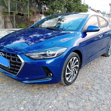 Vendo con el óseo, Hyundai Elantra, 2019, Full límite - Img 119345266