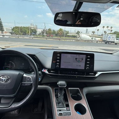 Toyota Sienna XLE Hybrid 2021 - 3/4