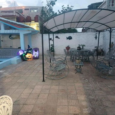 Casa de Renta con Piscina en Guanabo a una cuadra de ma Playa - 5/9