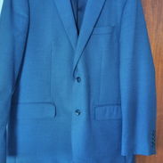 Vendo trajes en perferto estado el sepa de trajes verás en las fotos.. - Img 56593874
