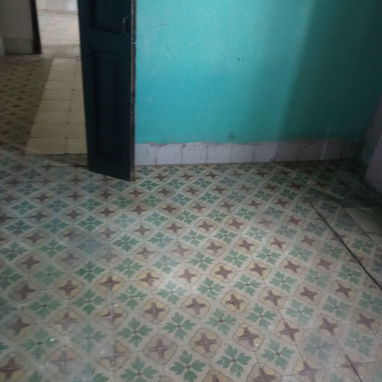 Se vende apartamento en edificio con sala comedor.,2 cuartos .una barbacoa con un cuarto.cocina y baño - Img 125989081