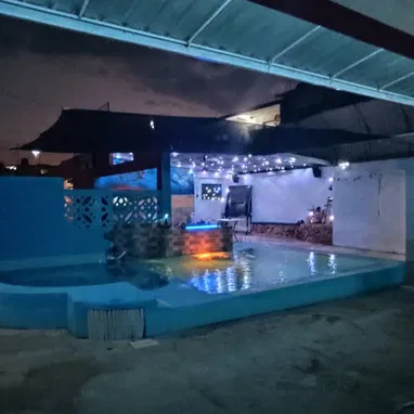 Hermosa piscina con recirculación en casa de tres habitaciones en  playa de Guanabo en renta  🌊 +53 52463651 S - Img 108262126